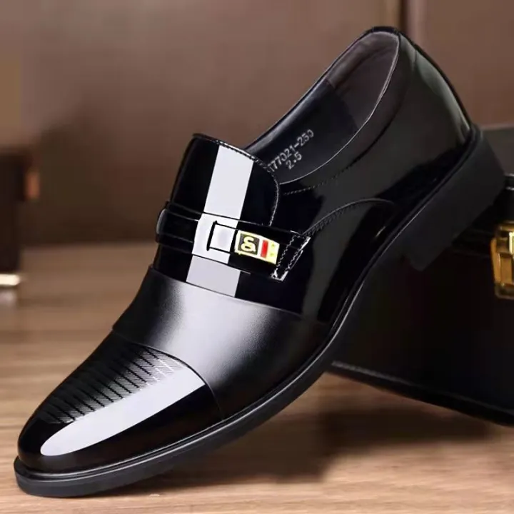 Luxury Leather Men Shoes for Wedding Formal Oxfords Business Casual Office Work Shoes for Men Classic Men's Pointed Dress Shoes
